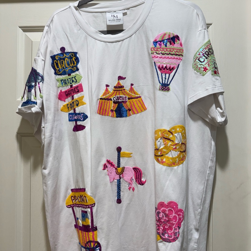 Hazel Mae White T-Shirt with Colorful Circus sequins 2xl
